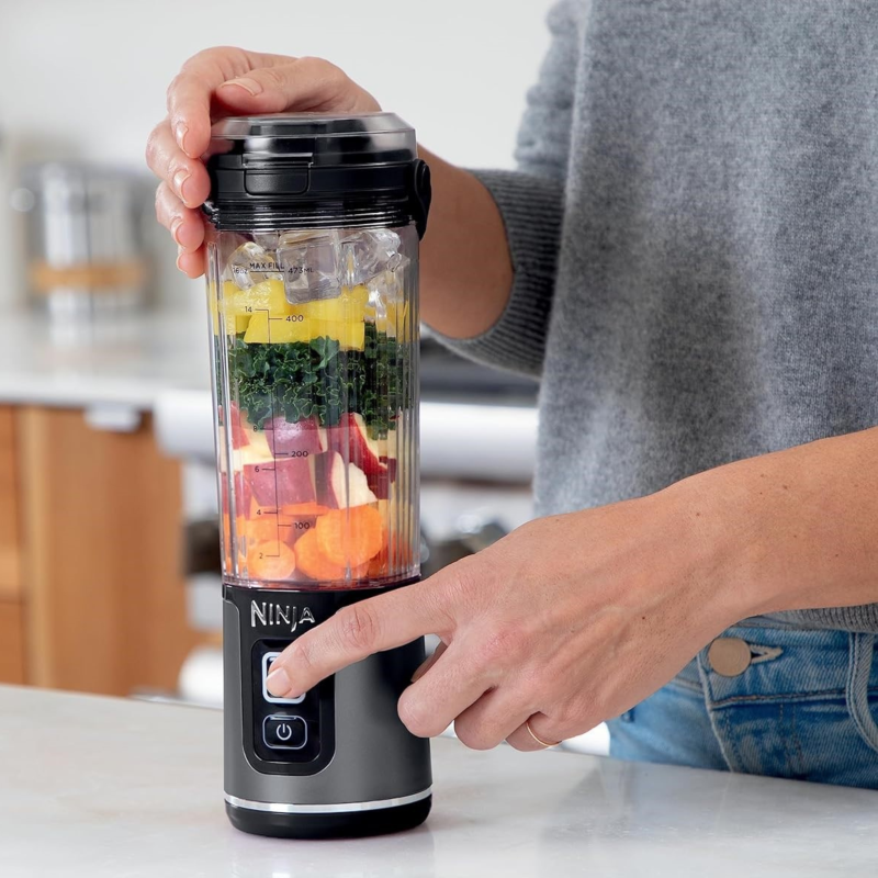 NINJA LICUADORA PORTATIL RECARGABLE BLAST COLOR NEGRO