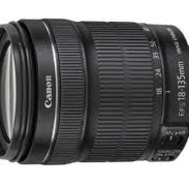 Canon Lente ef-s 18-135mm f/3.5-5.6 is stm