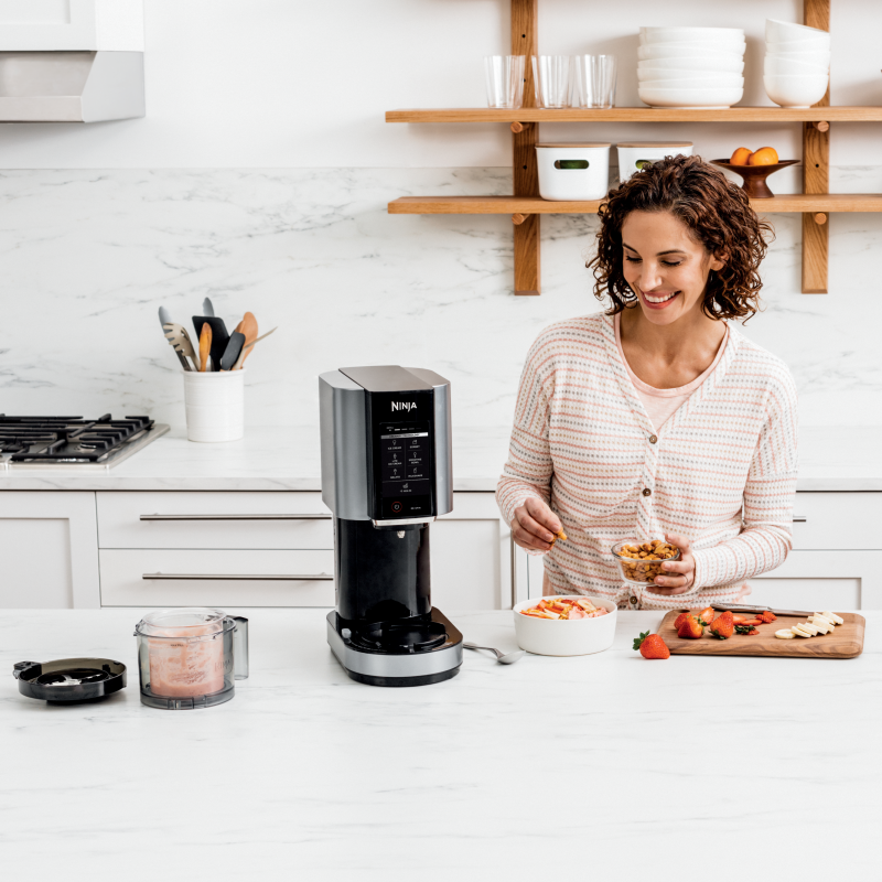 NINJA MAQUINA PARA HACER HELADOS CREAMI