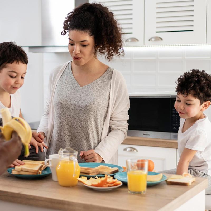 PANASONIC MICROONDAS DE 1.3CUFT SILVER NNSB646S