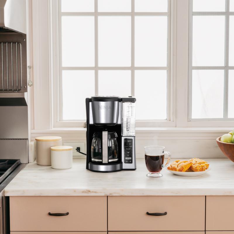 Ninja Cafetera de 12 tazas programable