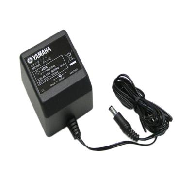 YAMAHA ADAPTADOR DE CORRIENTE CA PARA TECLADOS PA3